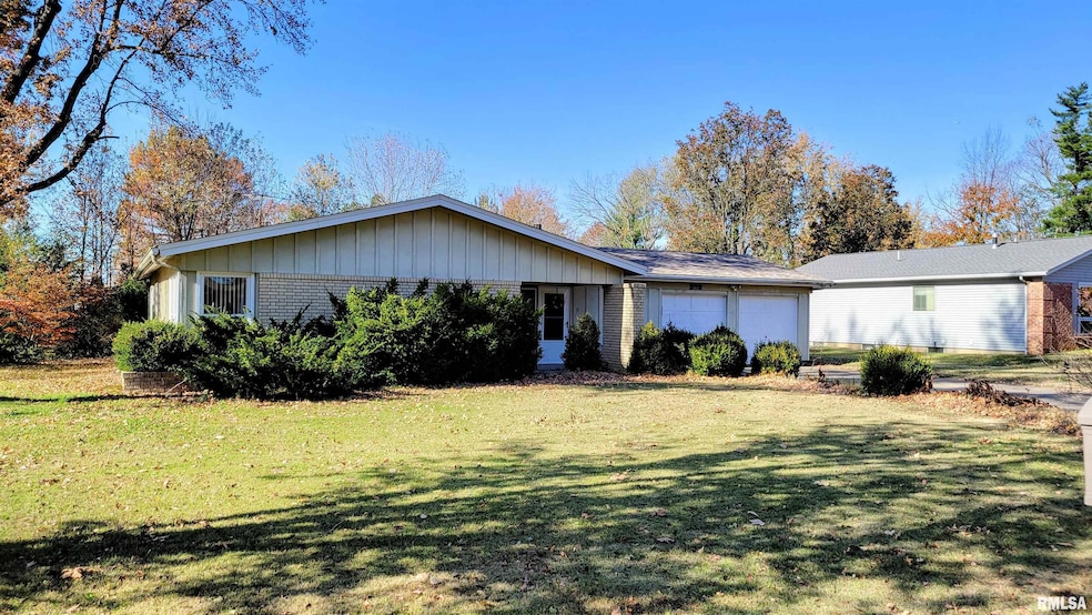 202 Westernaire Dr, Marion, IL 62959 - photo 1