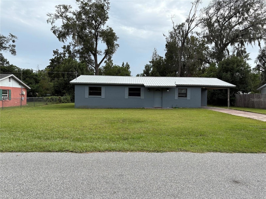 1236 NE 22nd St, Ocala, FL 34470 - photo 1