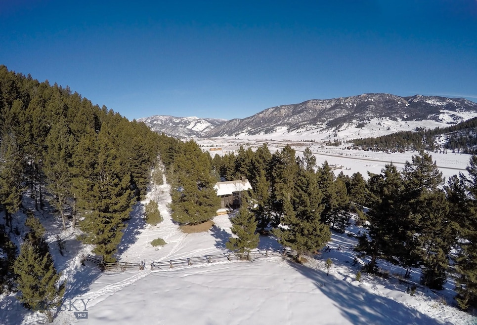 401 Twin Antler Dr, Gallatin Gateway, MT 59730 - photo 1