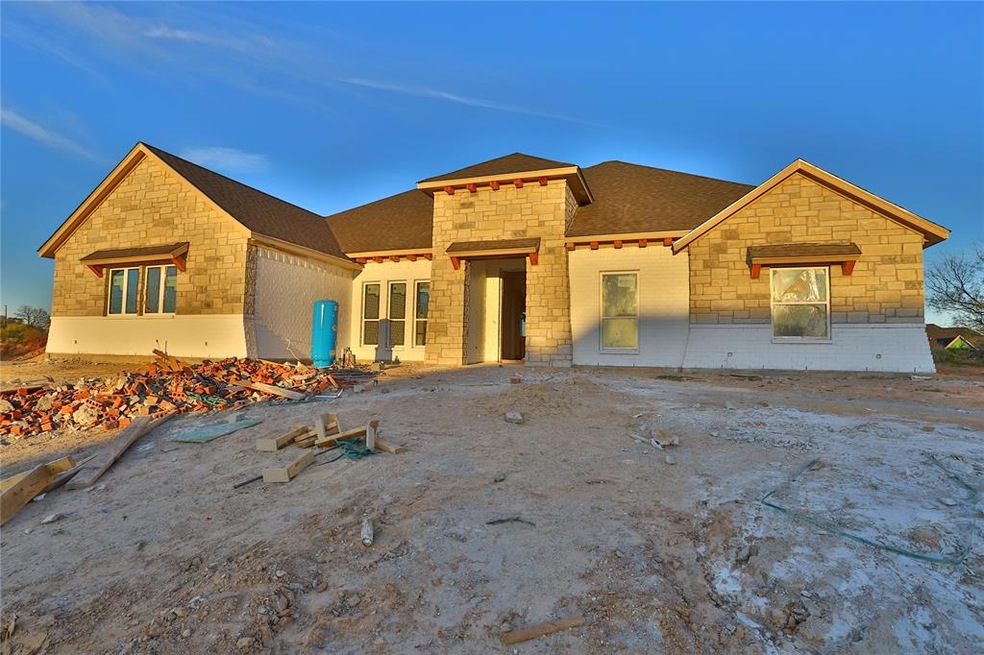 500 N Saddle Horn Ct, Weatherford, TX 76087 - photo 1