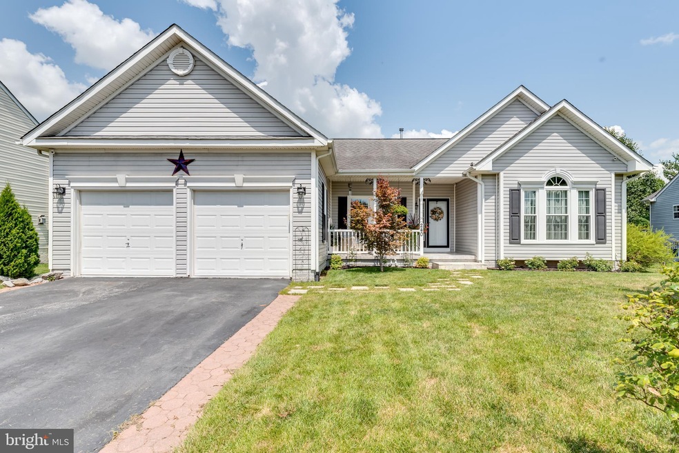 240 Hook Dr, Martinsburg, WV 25405 - photo 1