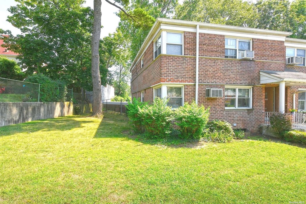 19852 Pompeii Ave unit 1D, Hollis, NY 11423 - photo 1