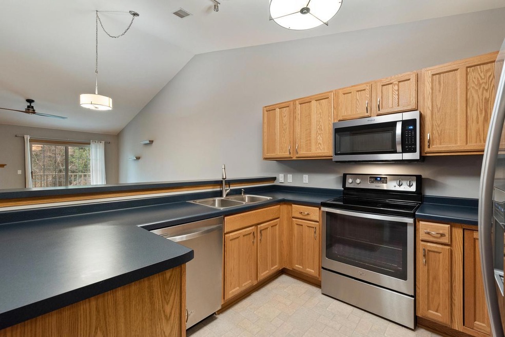 2175 Pine Ridge Ct Unit A-22