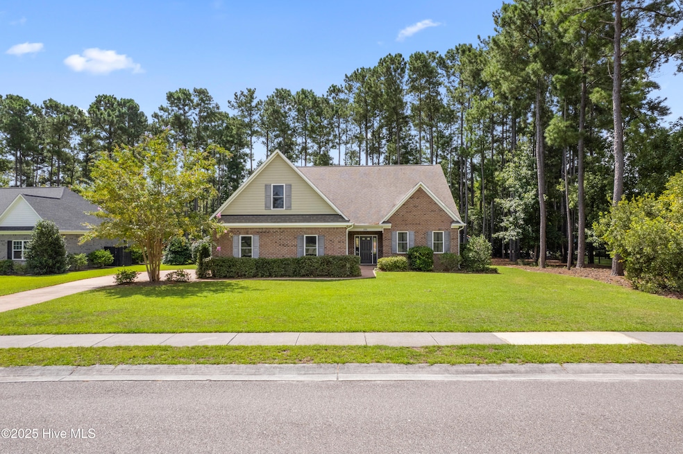 330 Crown Pointe Dr, Hampstead, NC 28443 - photo 1