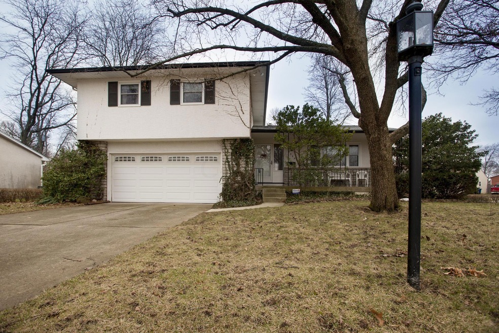 5565 Satinwood Dr, Columbus, OH 43229 - photo 1