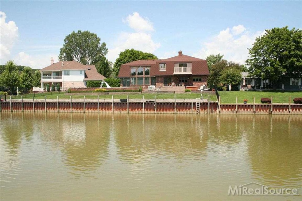 2940 Woodstock Cir, Port Huron, MI 48060 - photo 1