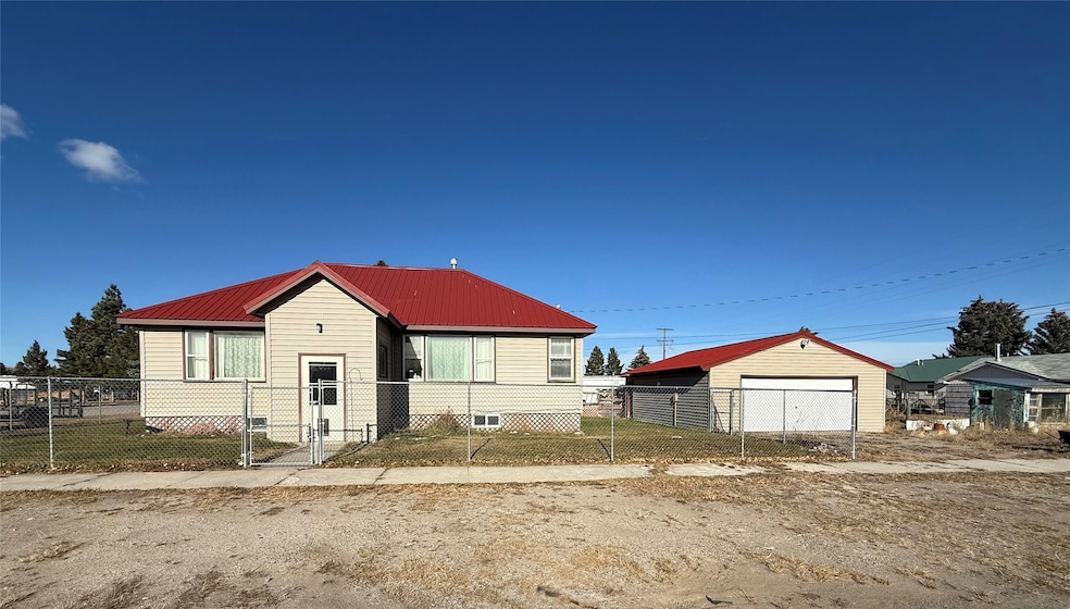 713 W Conley Ave, Deer Lodge, MT 59722 - photo 1