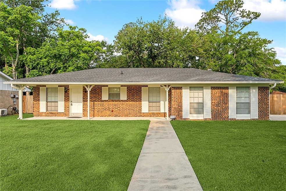 1105 Saint Joseph St, Slidell, LA 70460 - photo 1