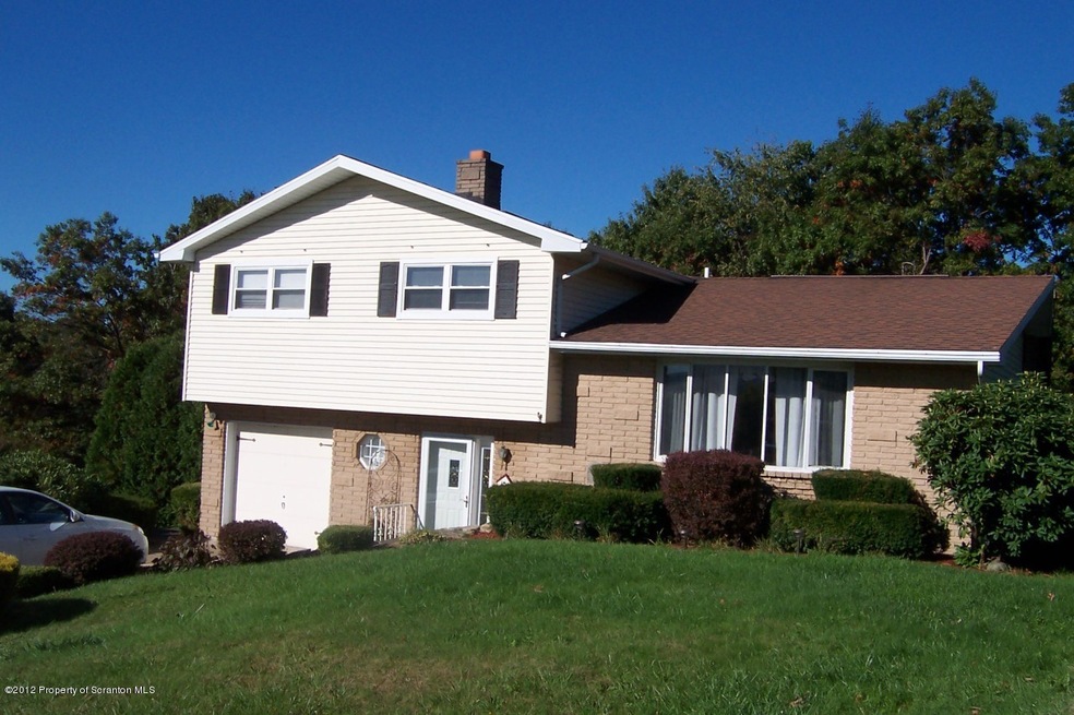 14 Margaret Ave, Archbald, PA 18403 - photo 1