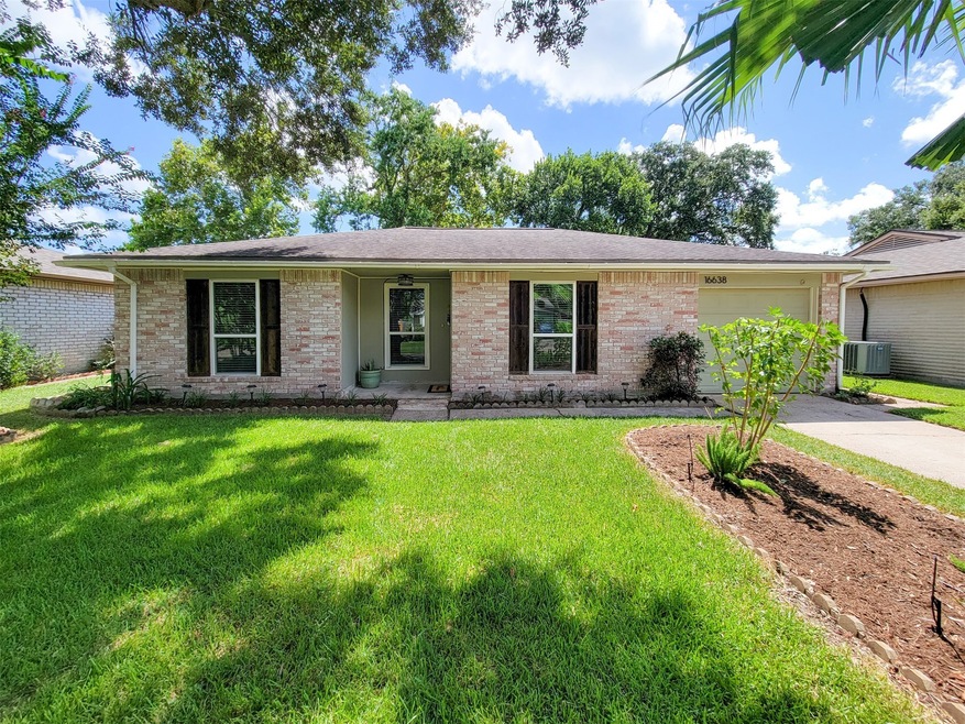 16638 Forest Bend Ave, Friendswood, TX 77546 - photo 1