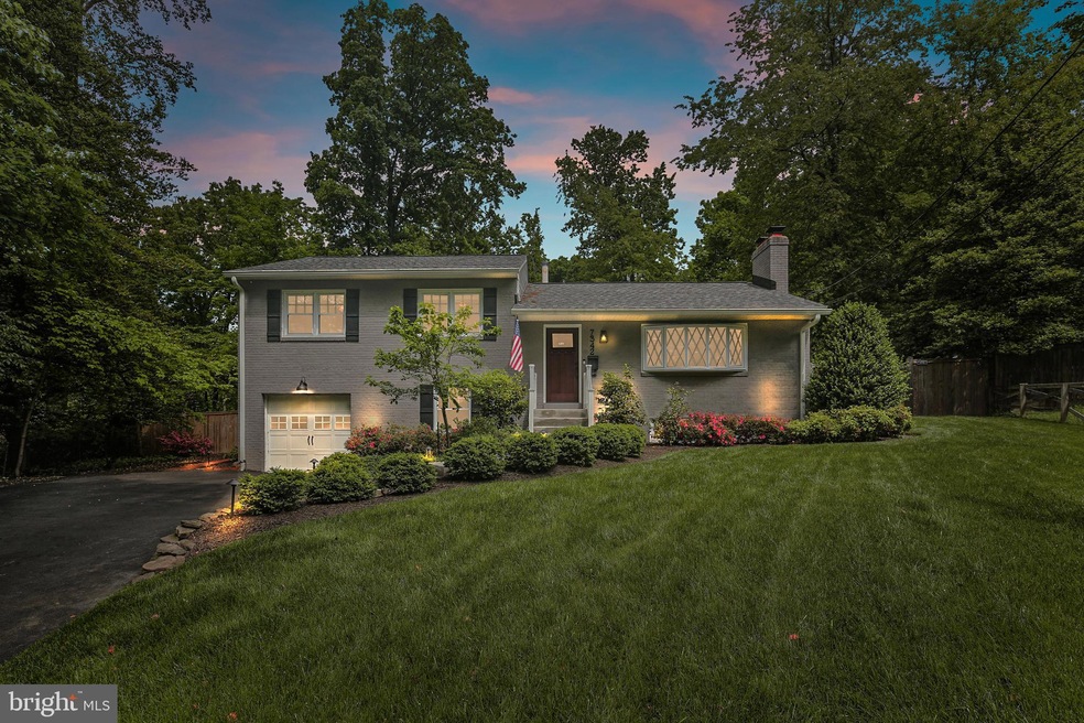 7342 Barbour Ct, Falls Church, VA 22043 - photo 1