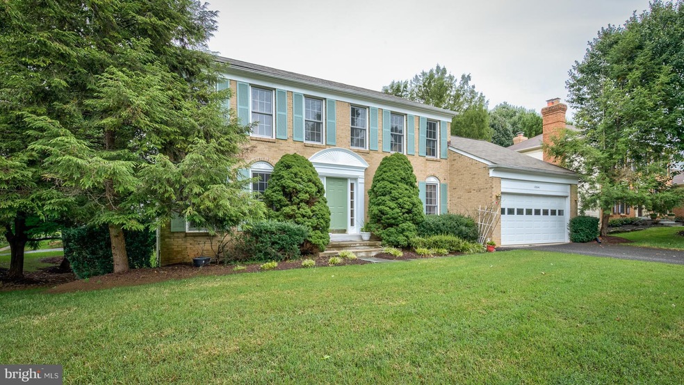 12641 Gravenhurst Ln, North Potomac, MD 20878 - photo 1