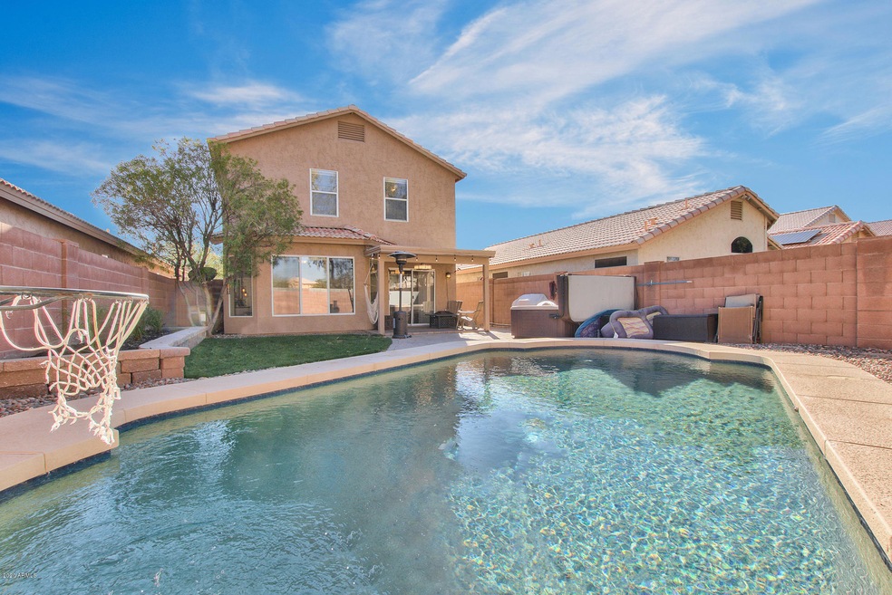 Pool Rear