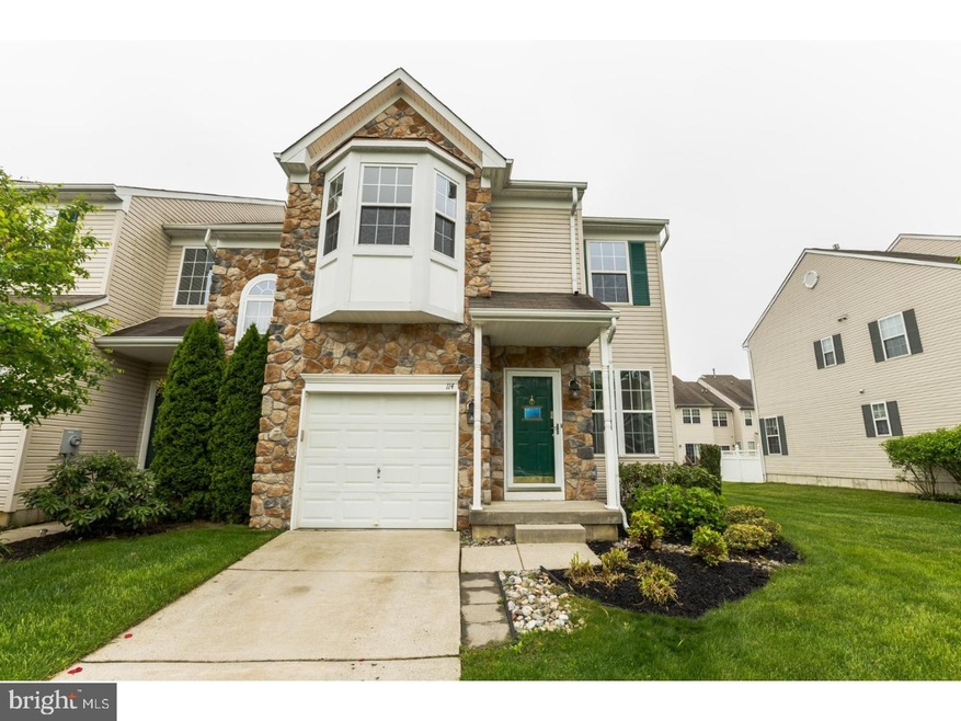 114 Beacon Dr, Woodbury, NJ 08096 - photo 1