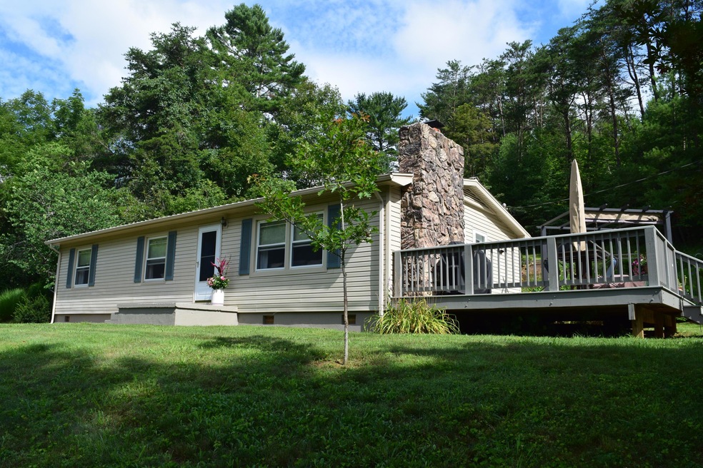 1113 Laurel Branch