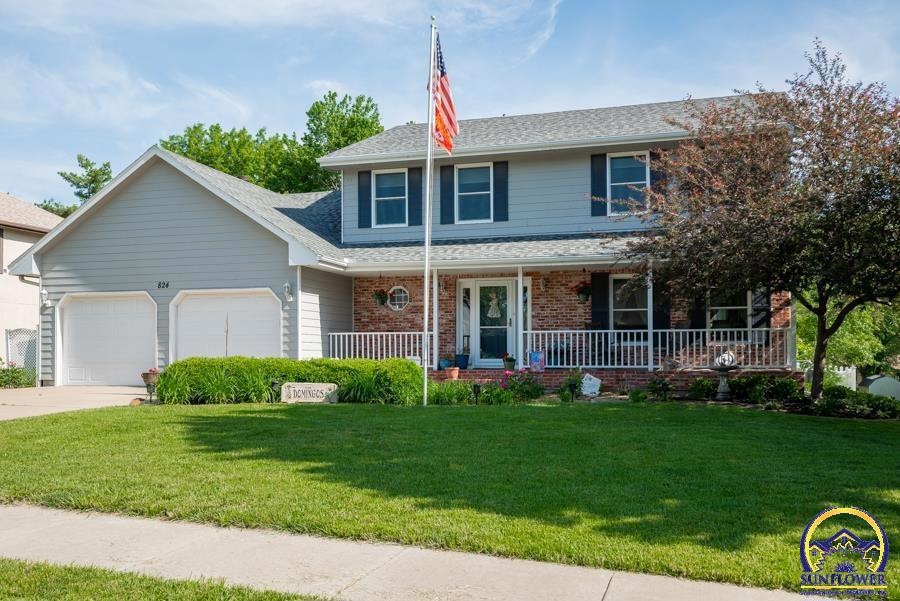 824 SE 43rd Terrace, Topeka, KS 66609 - photo 1