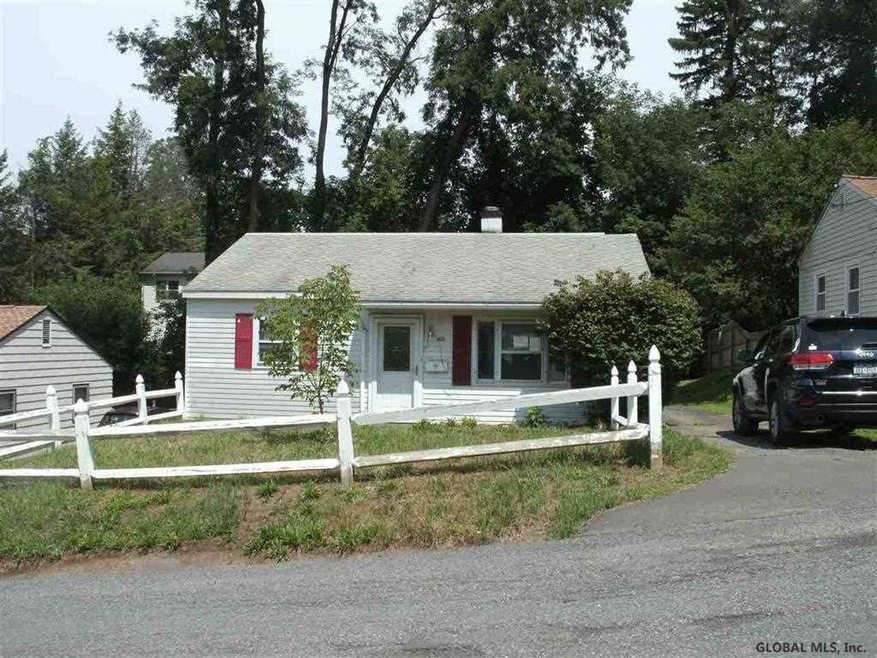 205 Madison Ave, Rensselaer, NY 12144 - photo 1