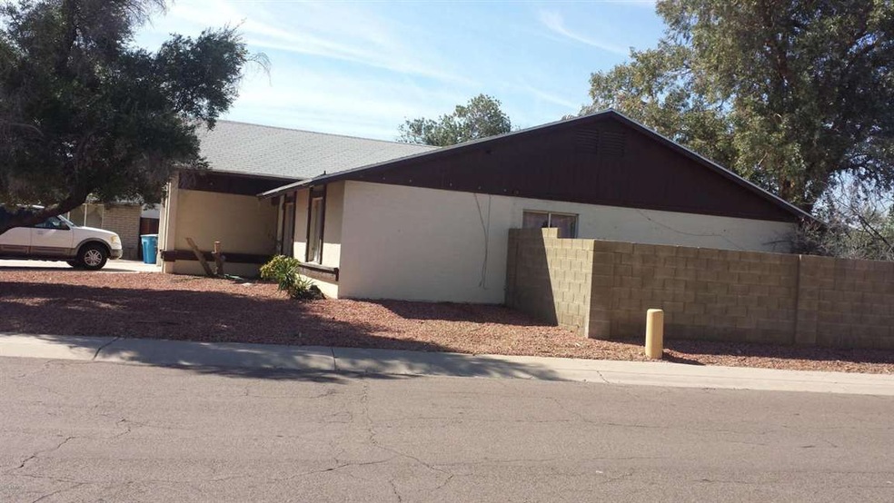 4043 W Corrine Dr, Phoenix, AZ 85029 - photo 1