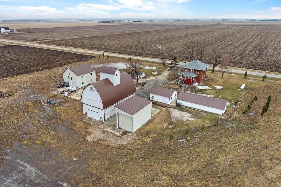 W6752 Beloit Rd, Walworth, WI - 3