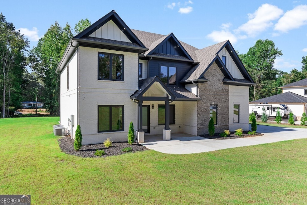 For Sale $1,098,800 • Co-Listing Agent