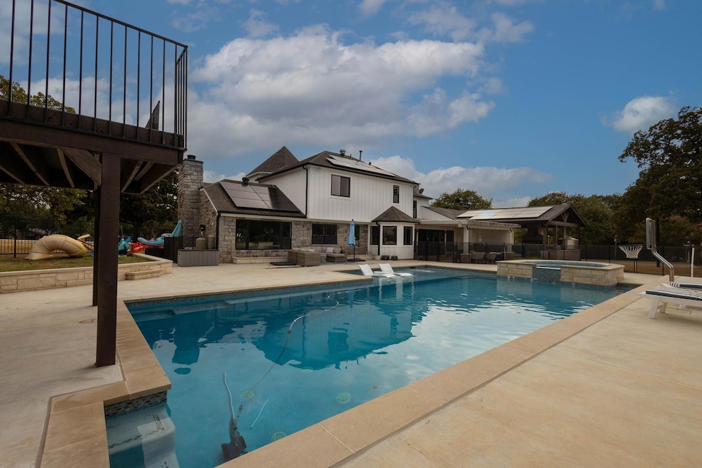 902 Quail Creek Ct, Southlake, TX 76092 - photo 1