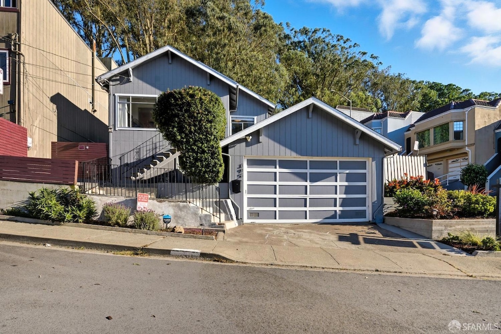 Sold $1,038,000 • Co-Listing Agent