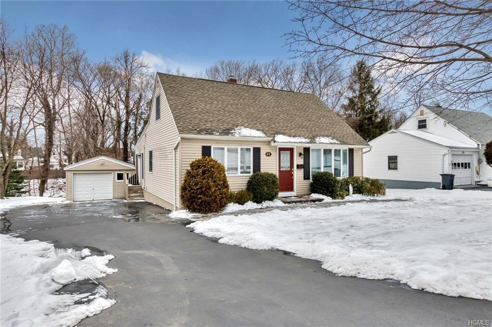 14 Crescent Ln, Nanuet, NY 10954 - photo 1