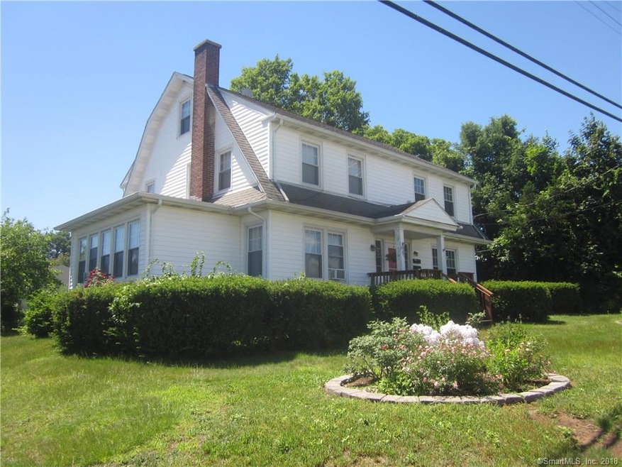 352 Willetts Ave unit 3, Waterford, CT 06385 - photo 1