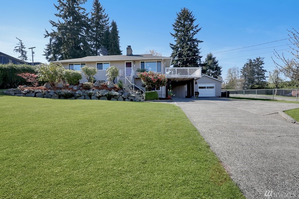 1805 S 223rd St, Des Moines, WA 98198 - photo 1