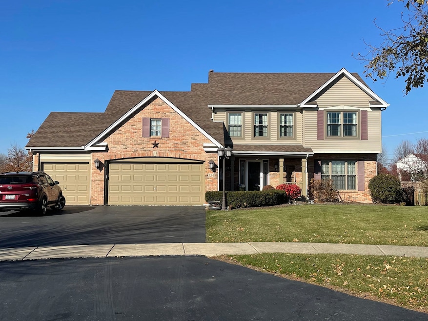 124 Oak Hill Ct, North Aurora, IL 60542 - photo 1