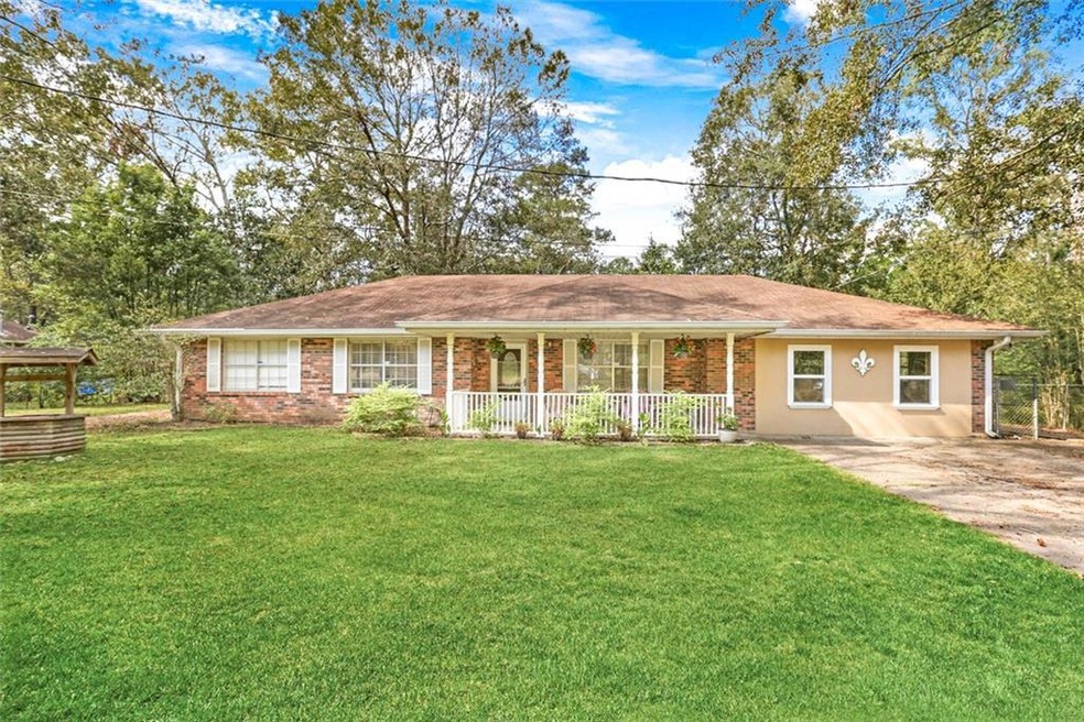 39377 Oak St, Pearl River, LA 70452 - photo 1