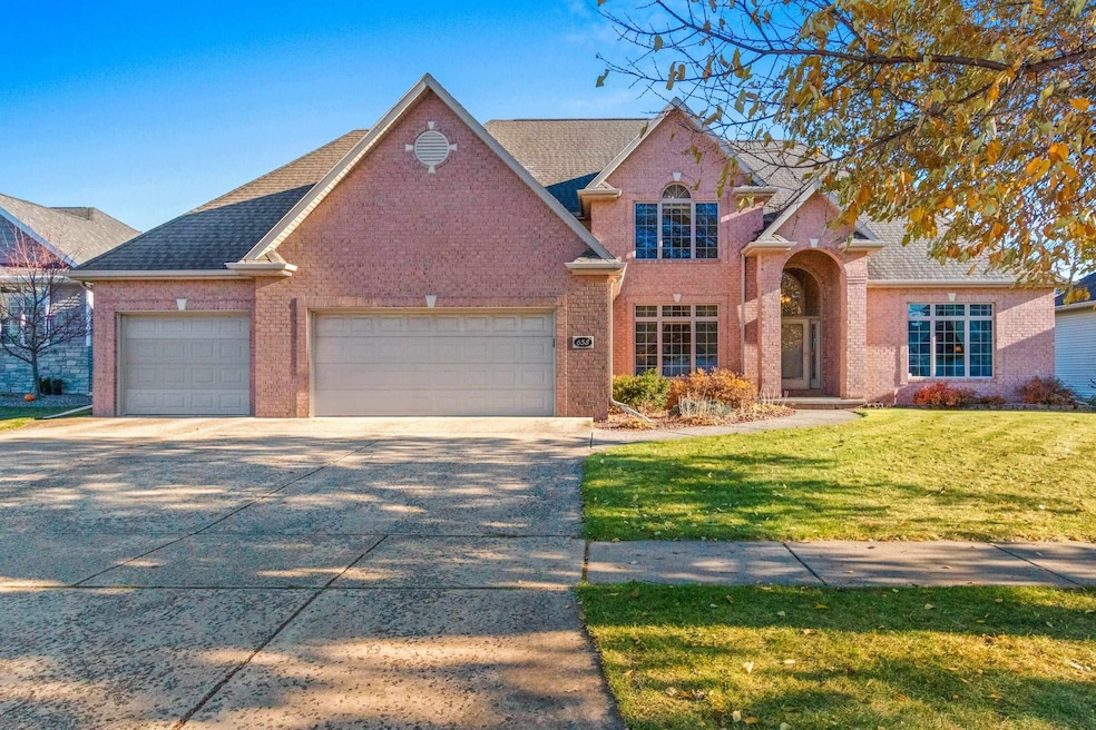 658 Black Earth Dr, de Pere, WI 54115 - photo 1