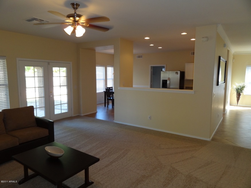 Family/Kitchen