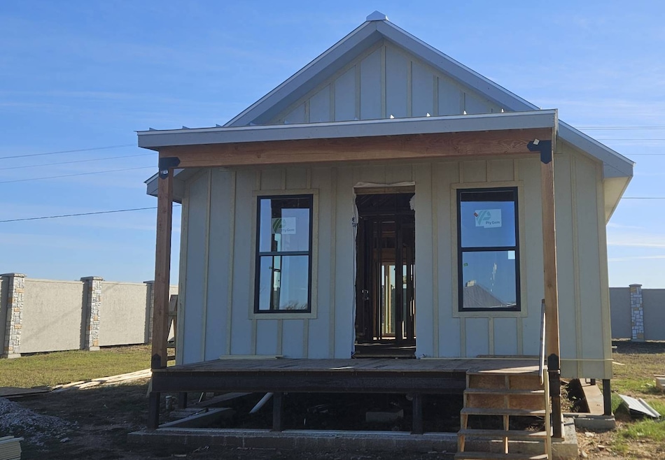 83 Resort Ct unit 83, Fredericksburg, TX 78624 - photo 1