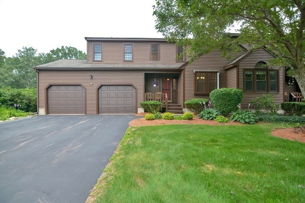 14 Hawthorne Village unit A, Franklin, MA 02038 - photo 1