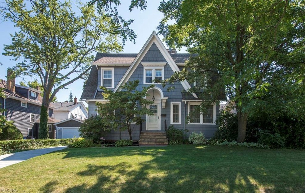 1605 Onondaga Lakewood, Ohio 44107