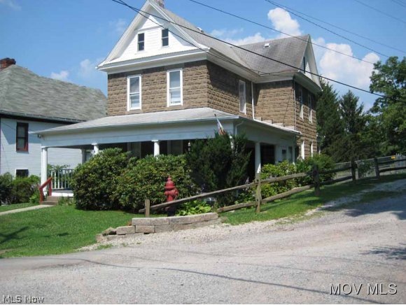 417 Church St, West Union, WV 26456 - photo 1