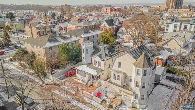 Sold $900,000 • Co-Listing Agent