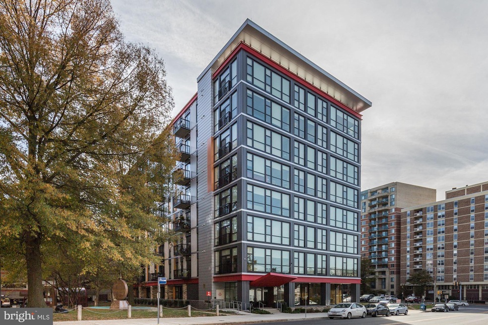 Octave 1320 unit 710, Silver Spring, MD 20910 - photo 1