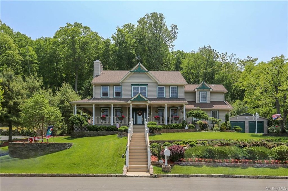 9 Oldfield Ct, Garnerville, NY 10923 - photo 1