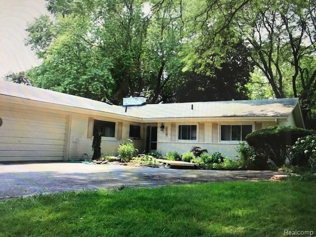 5916 Blandford Rd, Bloomfield Hills, MI 48302 - photo 1