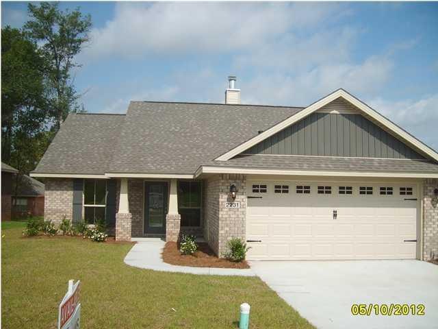 Ready to Move In! An adorable 3/2 all brick cottag