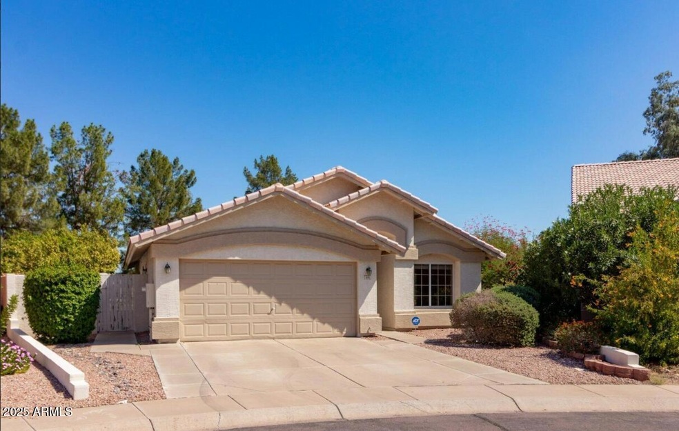 1181 N Hudson Place, Chandler, AZ 85225 - photo 1