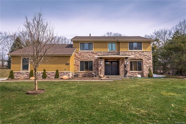 5200 Cherokee Ct, Troy, MI 48098 - photo 1