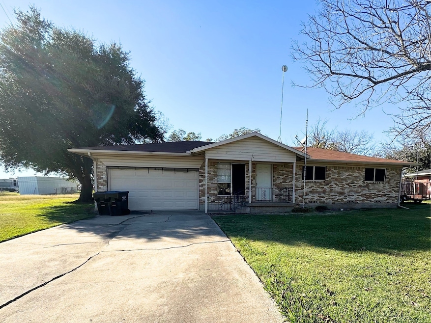 For Sale $165,000 • Co-Listing Agent