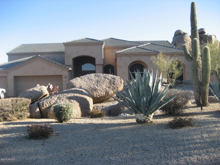 FRONT OF HOUSE