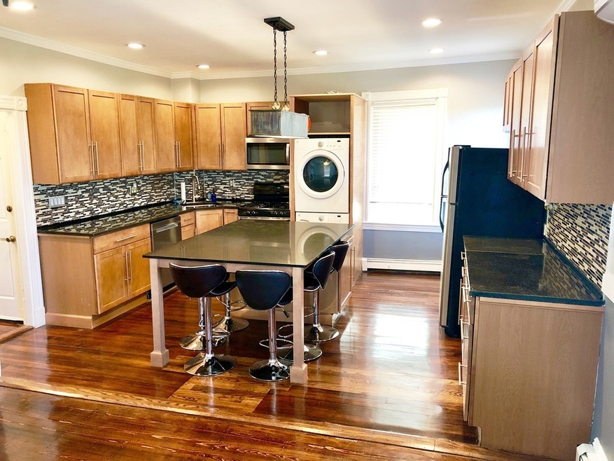 198 Highland St unit 3, Roxbury, MA 02119 - photo 1