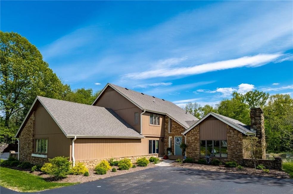 2765 W Carr Hill Rd, Columbus, IN 47201 - photo 1