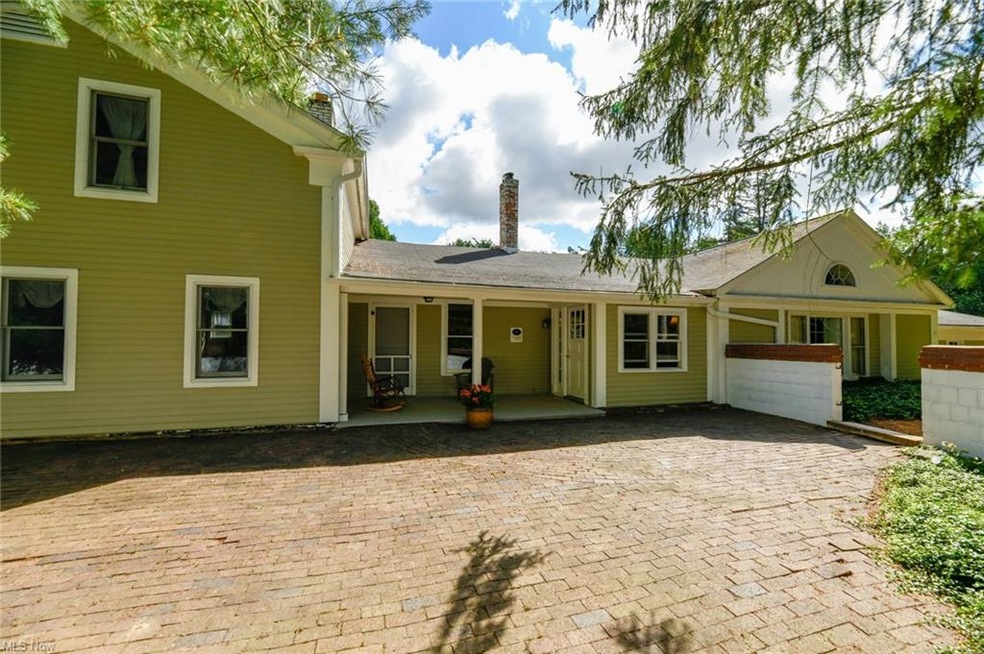 Welcome to 8021 Valley View Road ~ Welcome Home