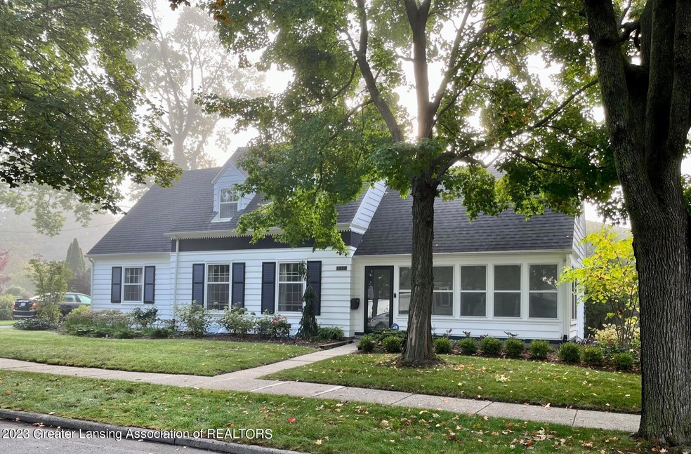 1515 Harding Ave, Lansing, MI 48910 - photo 1